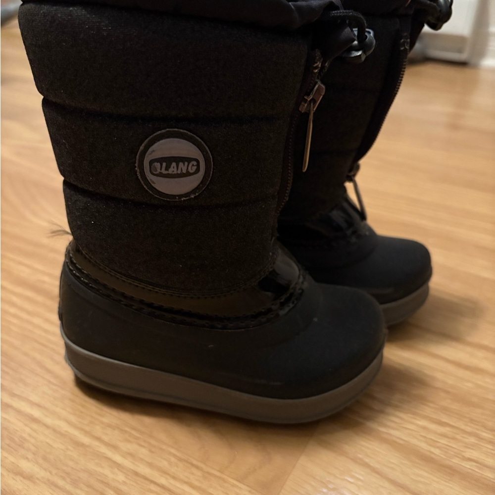 Kids Black Snow Boots
